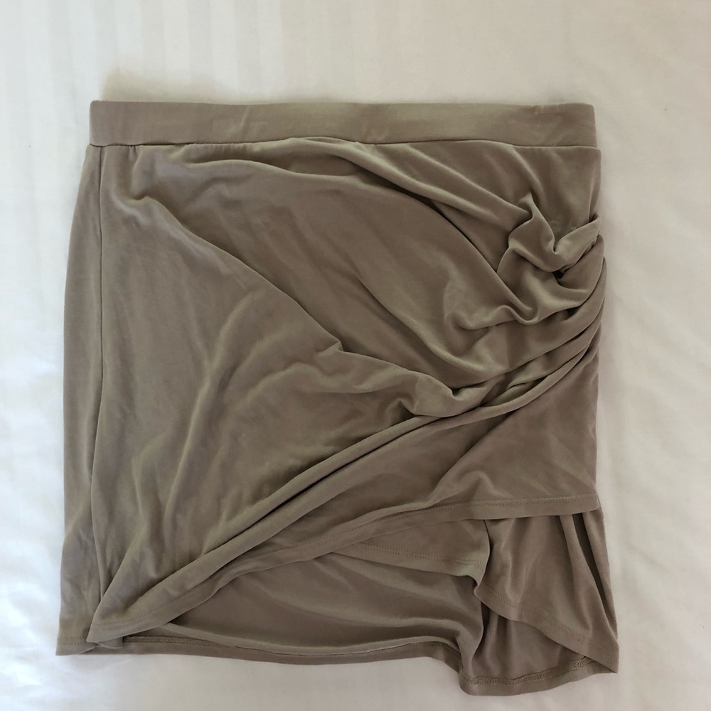 BCBG skirt
